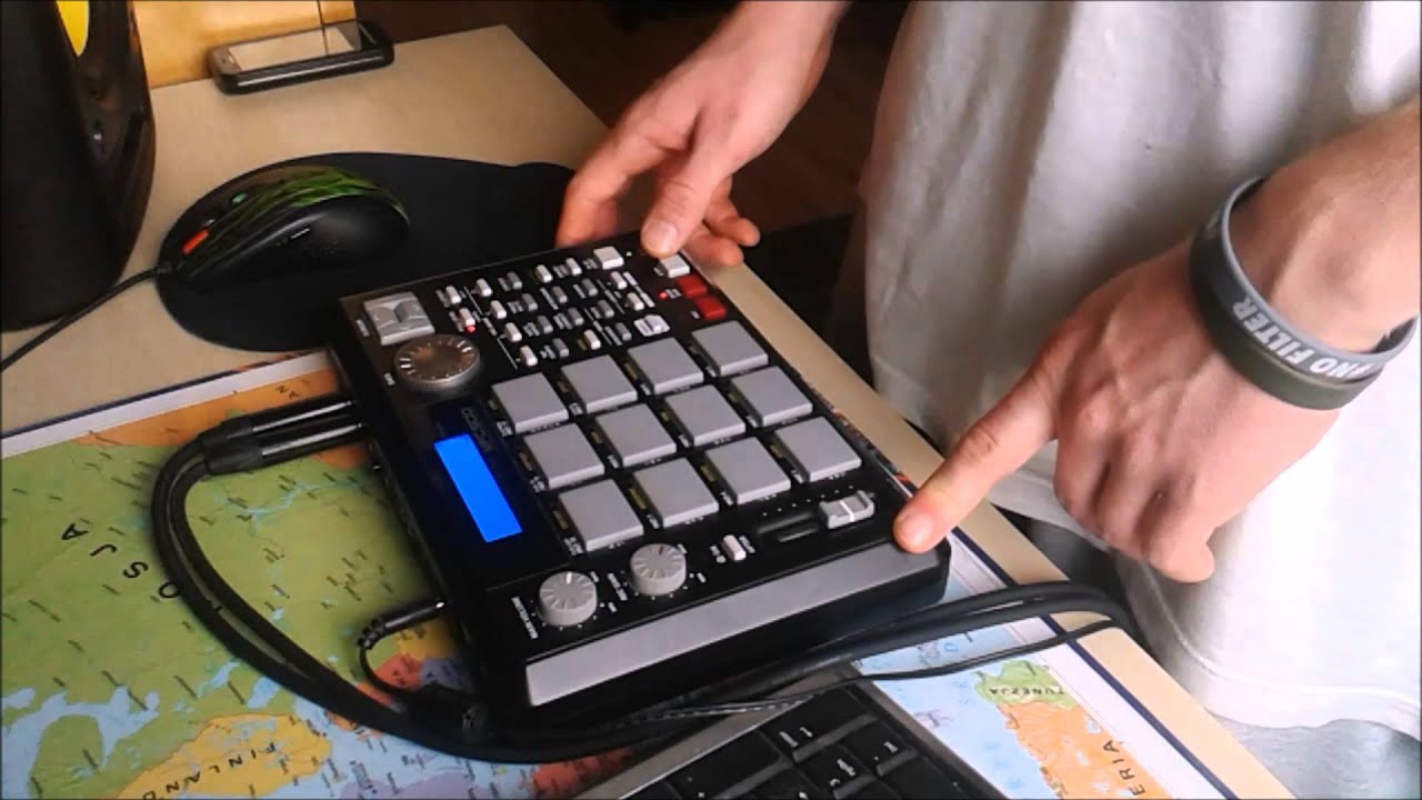 Morawa - Beatmaking on AKAI MPC 500 #1