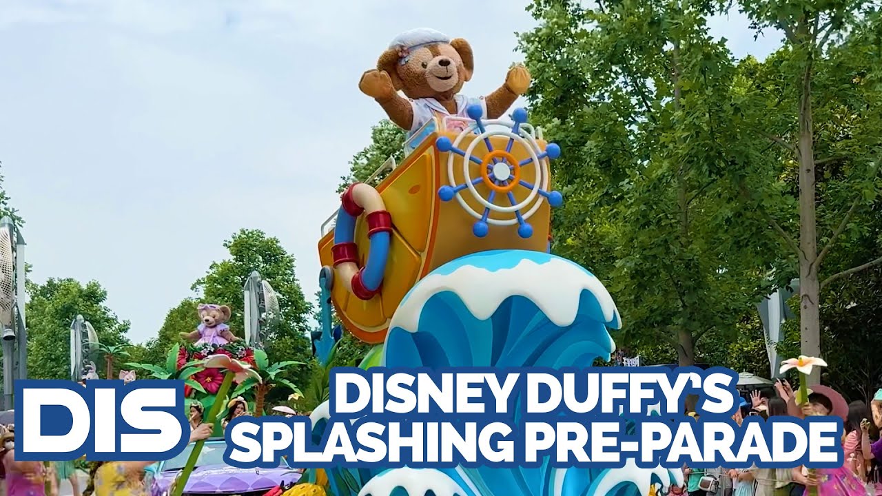 Disney Duffy's Splashing Pre-Parade at Shanghai Disneyland