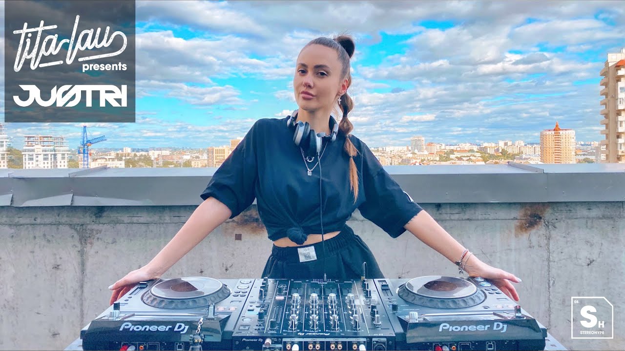 Tita Lau presents DJ Justri - Live House & Tech - 10.09.21