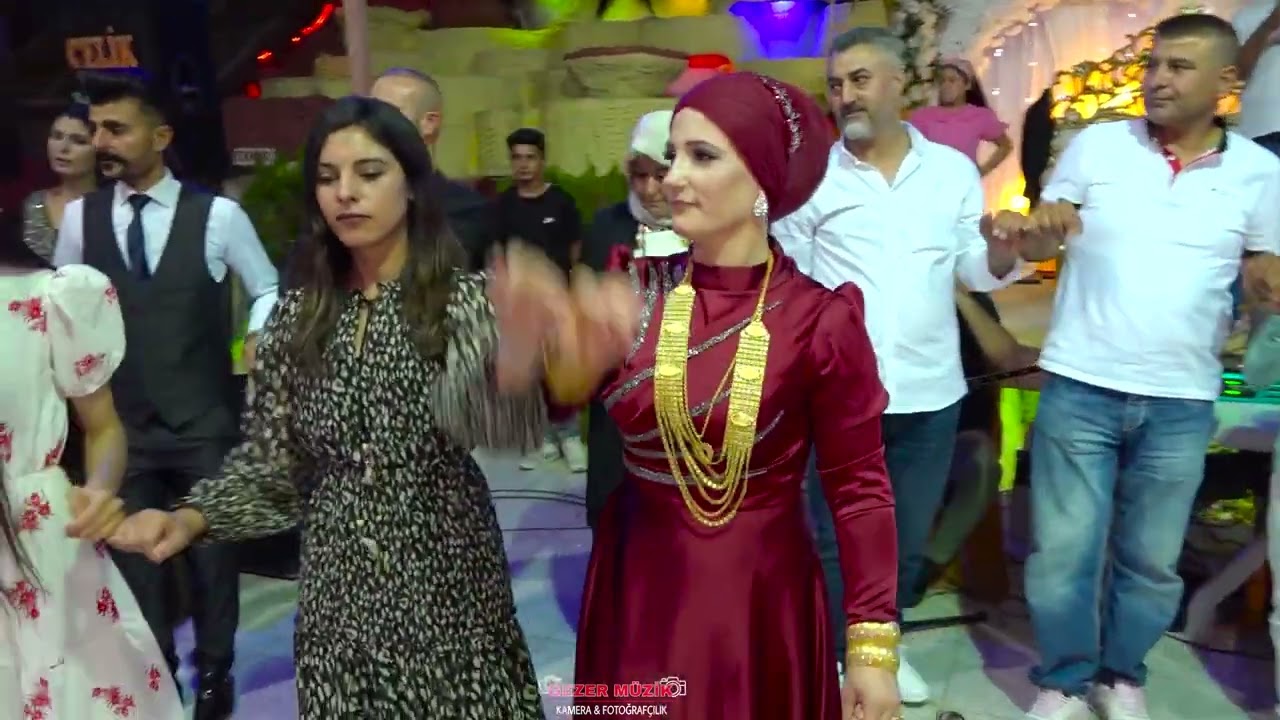 Berfin  &   İsmail  ÖZTÜRK  Grup Çelik Dilan   Birecik Gün Işığı  Düğün Salonu Gezer Müzik Kamera