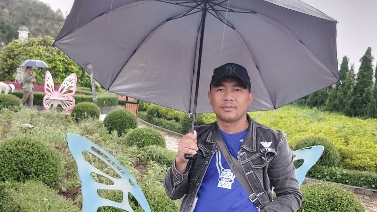 poj niam tsi sawm zoo los yeej muaj tiag qub dab neeg