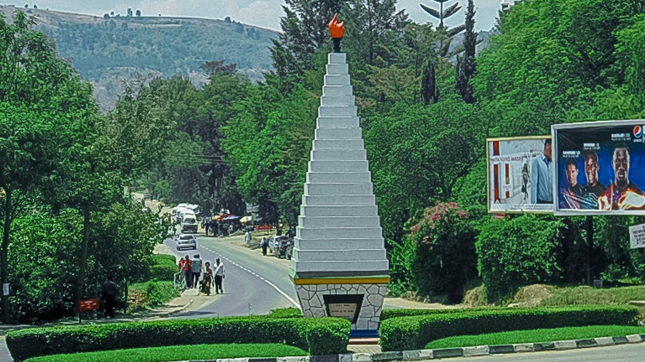 JIJI LA MBEYA LAJA NA MAPENDEKEZOYA KULIGAWA JIMBO LA MBEYA MJINI KUWA JIMBO LA UYOLE NA MBEYA MJINI