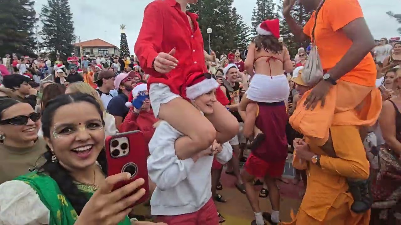 Hare Krishna Xmas Party 2025 - Coogee Beach - Sydney, Australia #harinamaruci