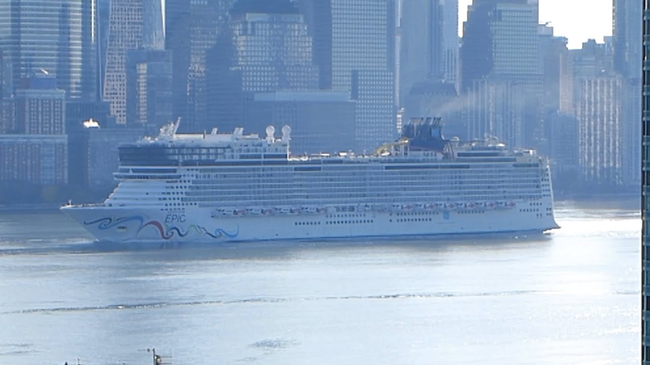 New York, New York - Norwegian Epic Sails into New York City (2021)
