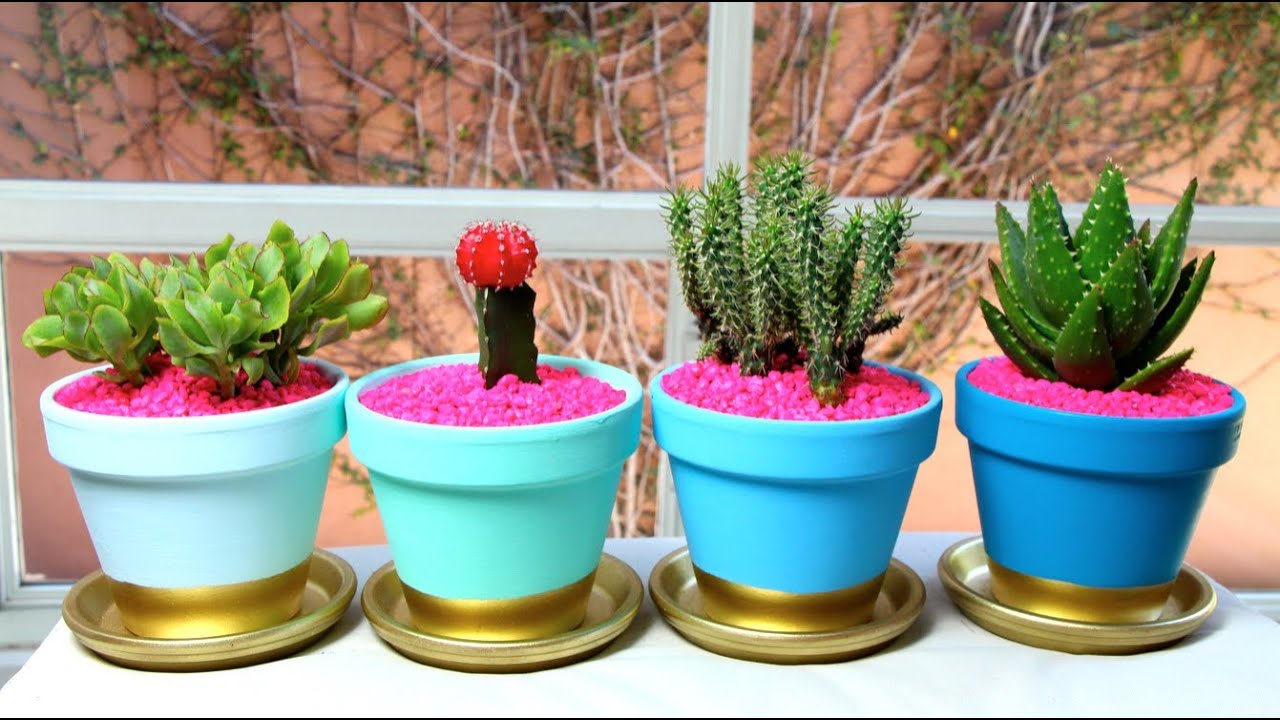 DIY- GOLD DIPPED PLANT POTS!