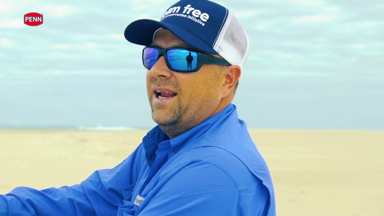 The Surface Plug - Hunting Giant Kingfish in Mozambique