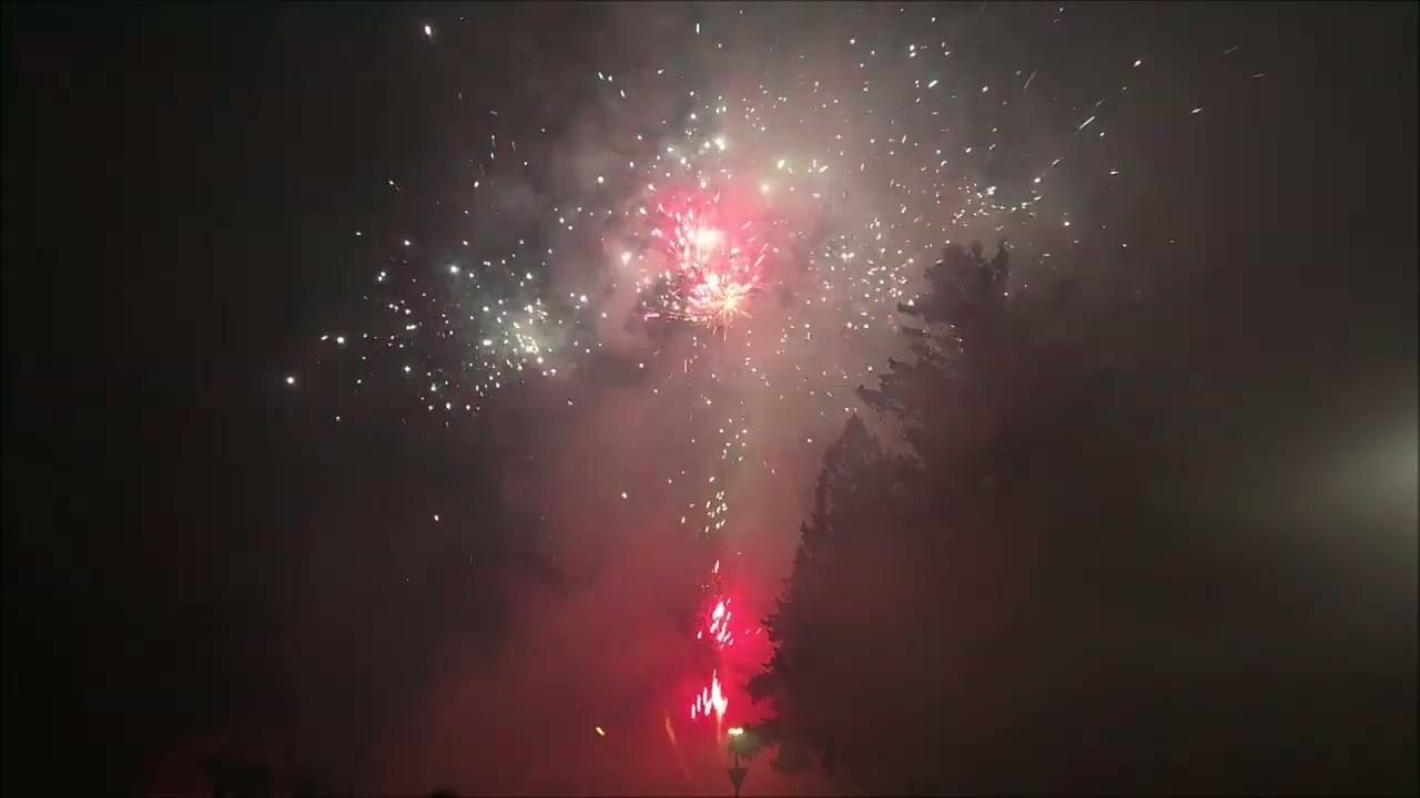 Unser Silvesterfeuerwerk in Berlin-Lichtenrade 2025/26 - 4 Europaletten - alles hat funktioniert!