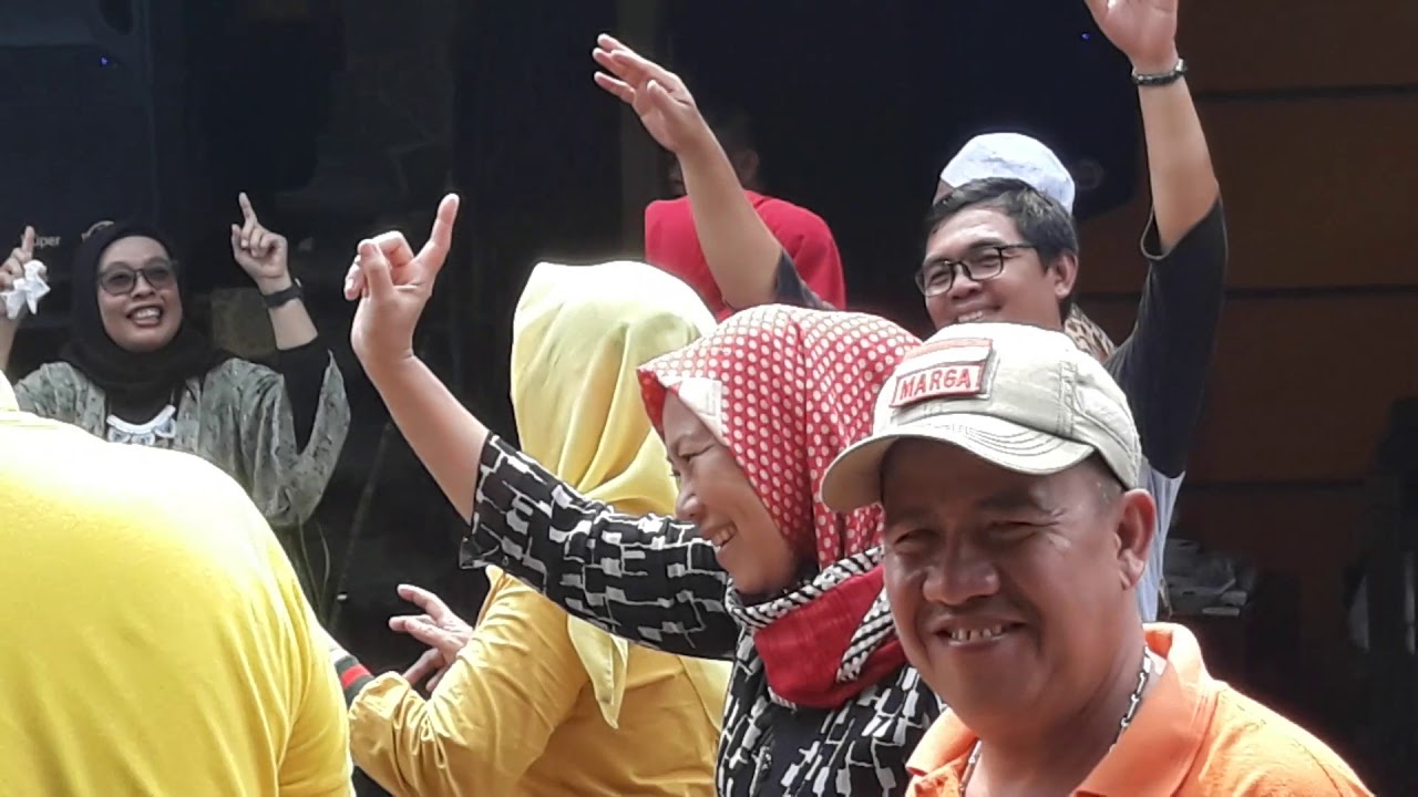 Sayang mu mak lagi seuyunan kota tangerang pimpinan Paman Win Dcroy