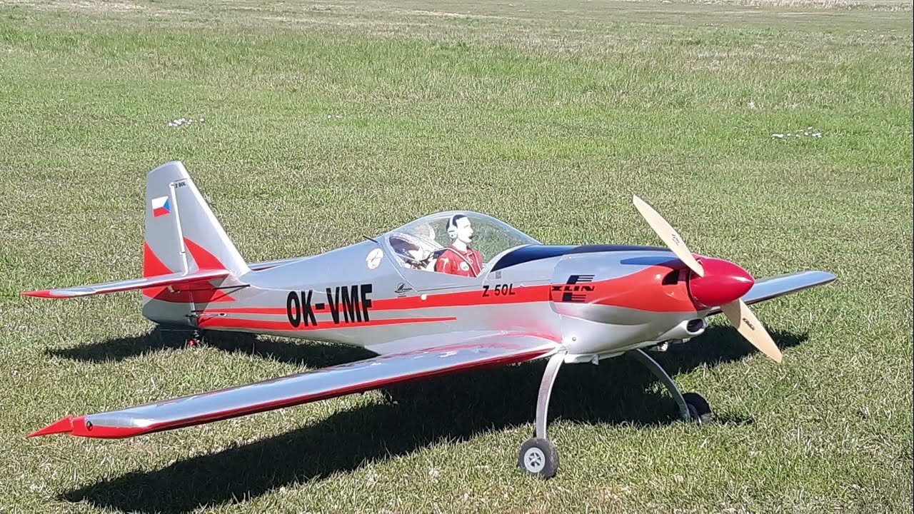 let RC modelu Zlin 50L