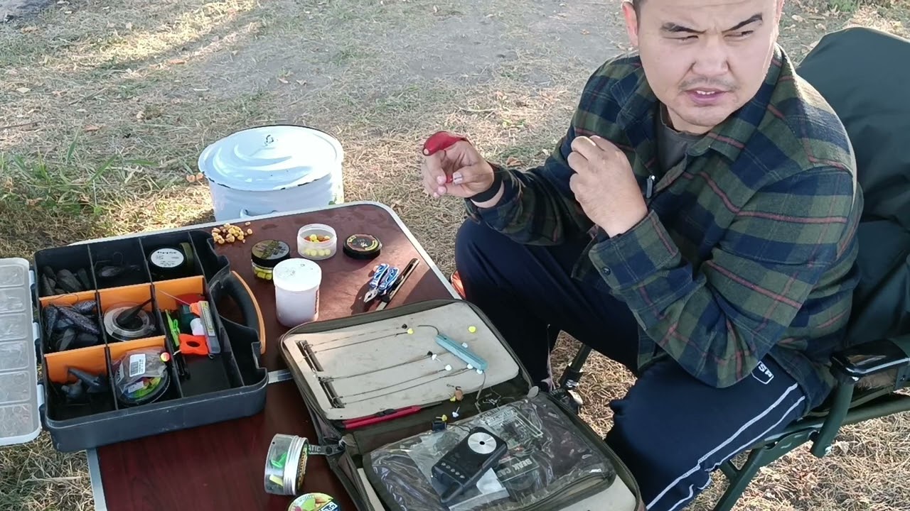 Поиск амура на водоеме 