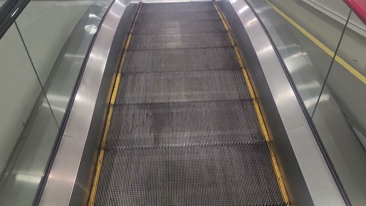 홈플러스 청주점 에스컬레이터 탑사기 2