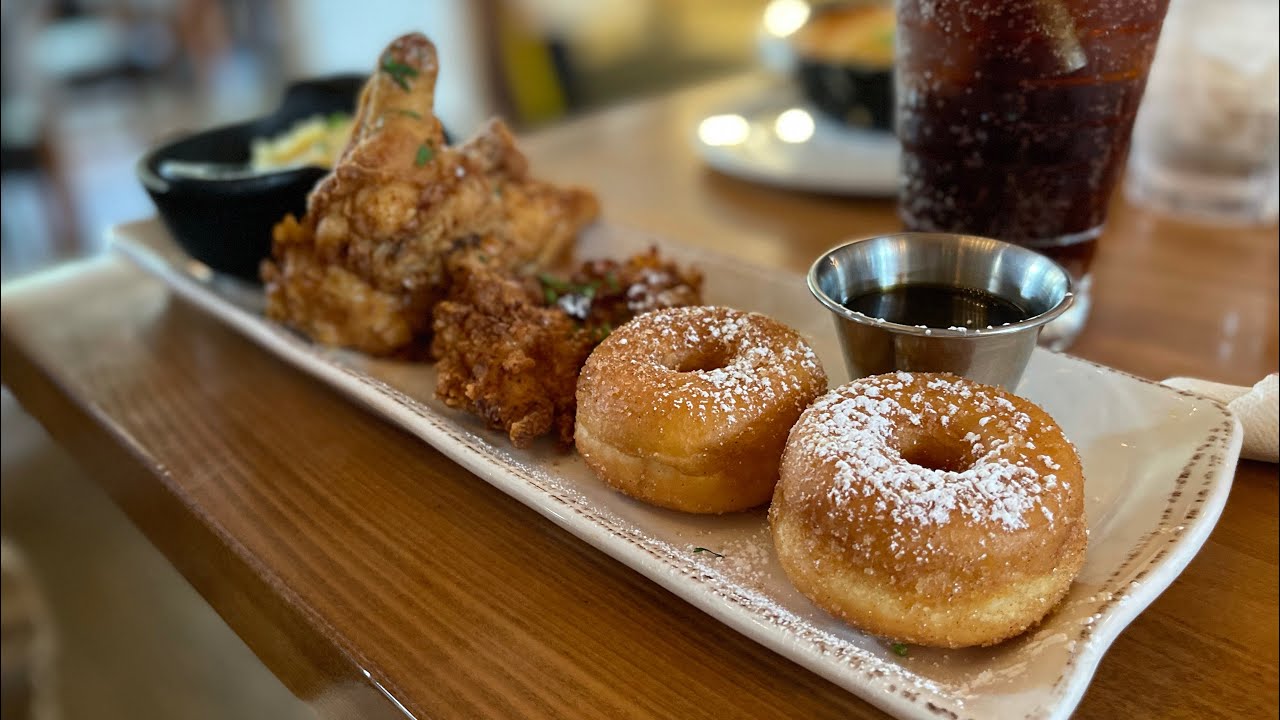 Chef Art Smith’s Homecomin’ at Disneys Springs | DINING REVIEW