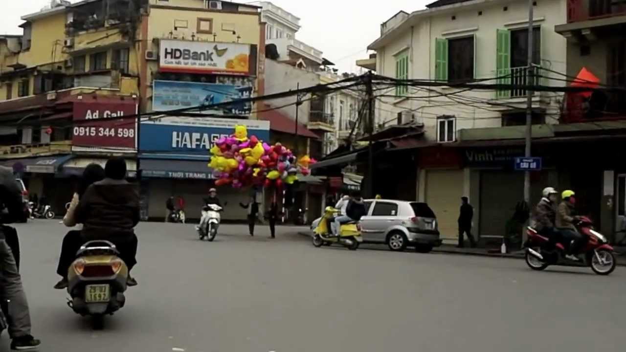 Hà Nội Mùng 1 Tết Quý Tỵ 2013