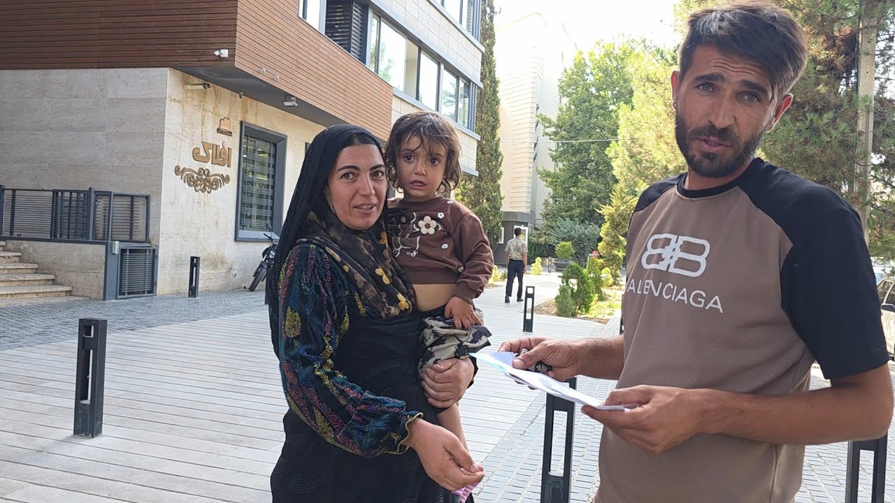 Babak and Narges&rsquo;s trip to the beautiful city of Shiraz and undergoing medical examinations