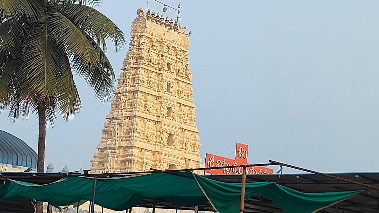 # స్వయంభూగా వెలిసిన మహిమాన్వితమైన పుణ్యక్షేత్రం కాణిపాకం#