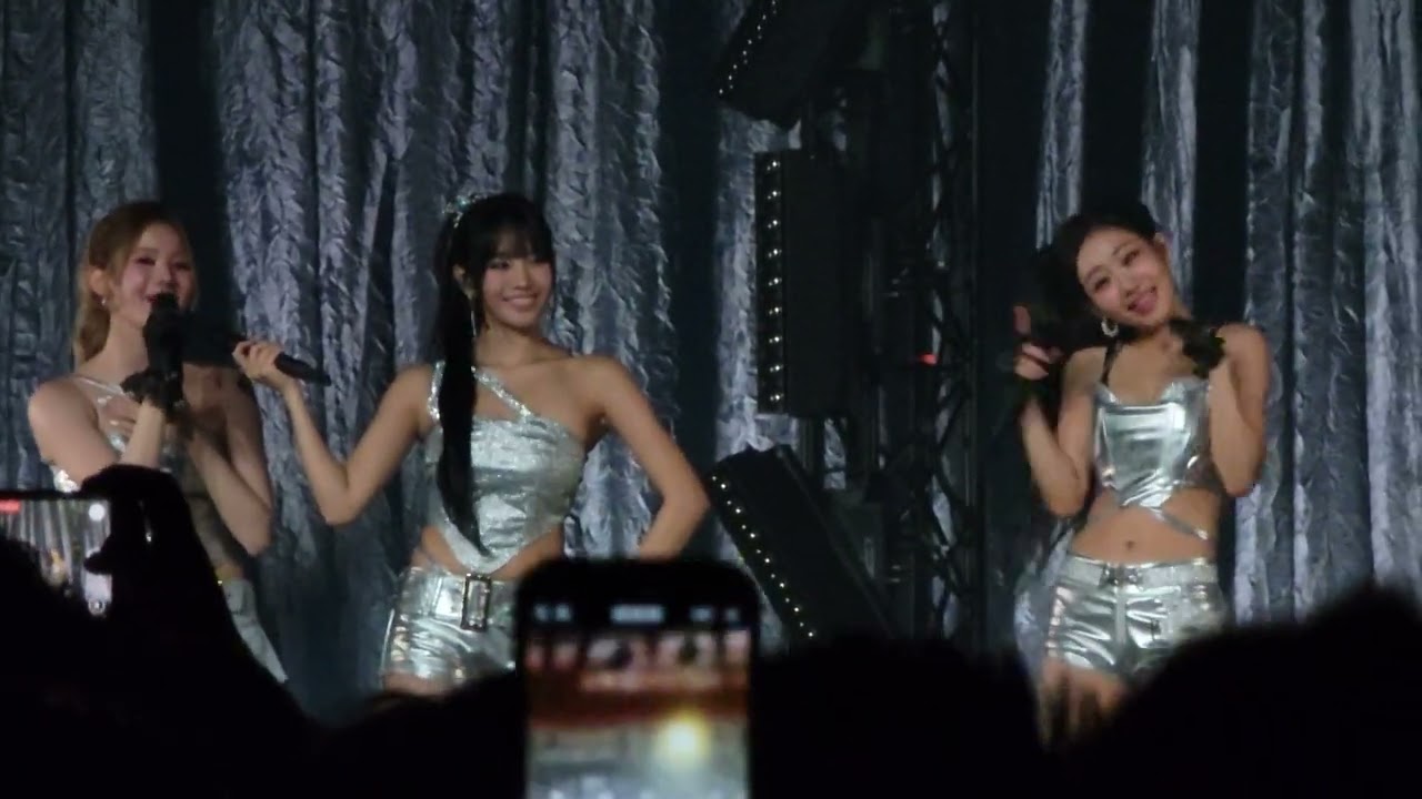 [FANCAM] KISS OF LIFE (키스 오브 라이프) in PHOENIX - Gentleman+ment+Sticky