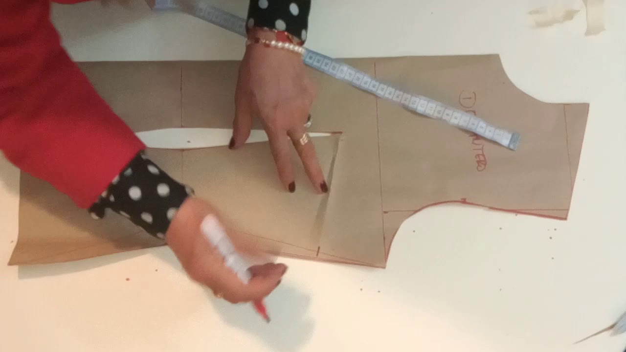 TALLER DE ALTA COSTURA: MODIFICACIÓN Y TRASLADO DE PINZAS DEL TRAZO BASE
