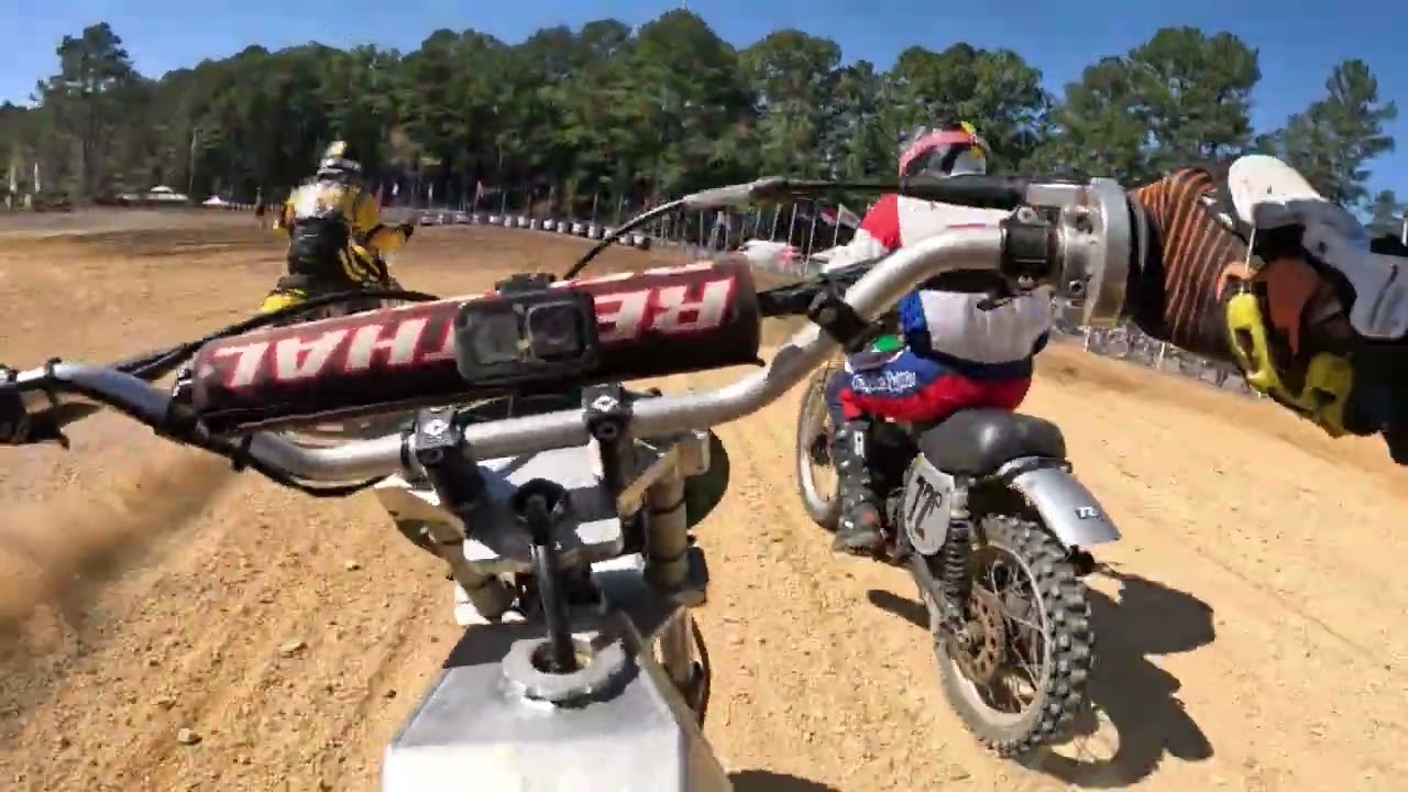Barber Motorsports AHRMA VMX 10/12/2024 60+ int. 1972 CZ 250