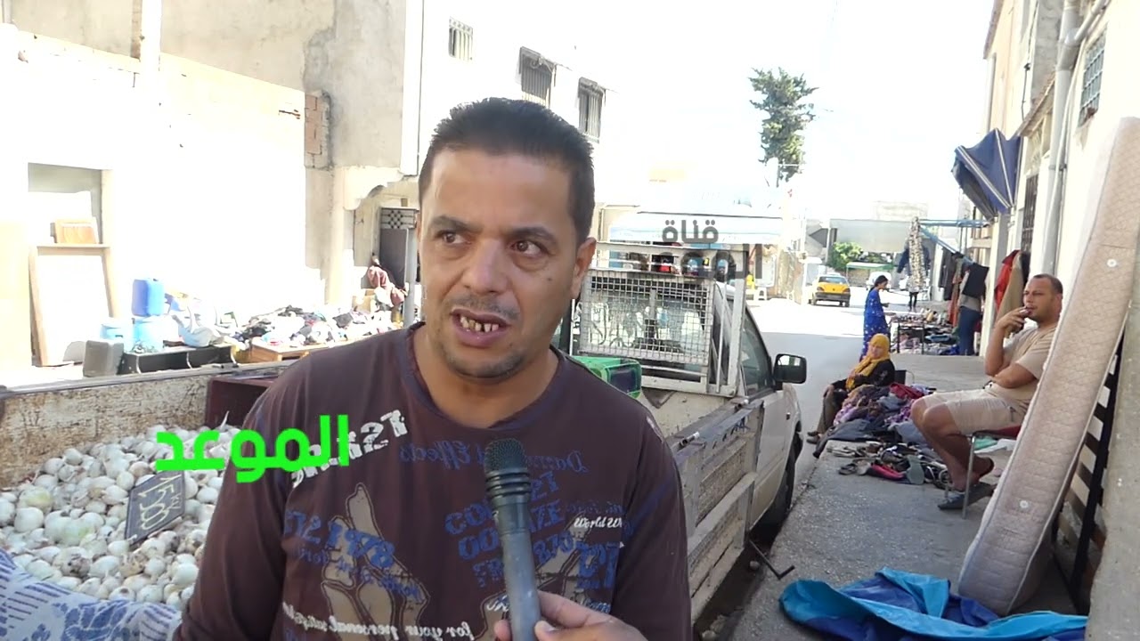 أنا من البطالة عندي زوز بنات دخلت وحدة تقرى والثانية لا ، أنا ومرتي مطلقين