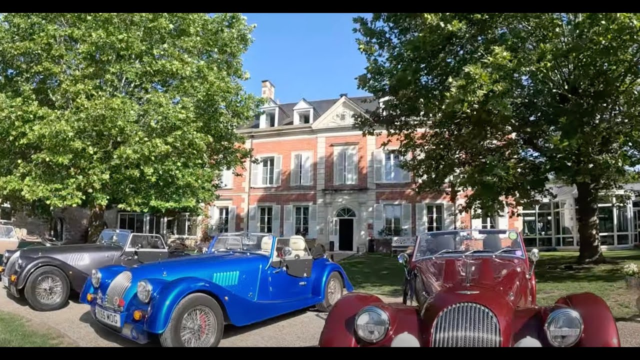 Mogs in France 2023 - Devamog Centre - Morgan Sports Car Club (MSCC), Hilary & Howard
