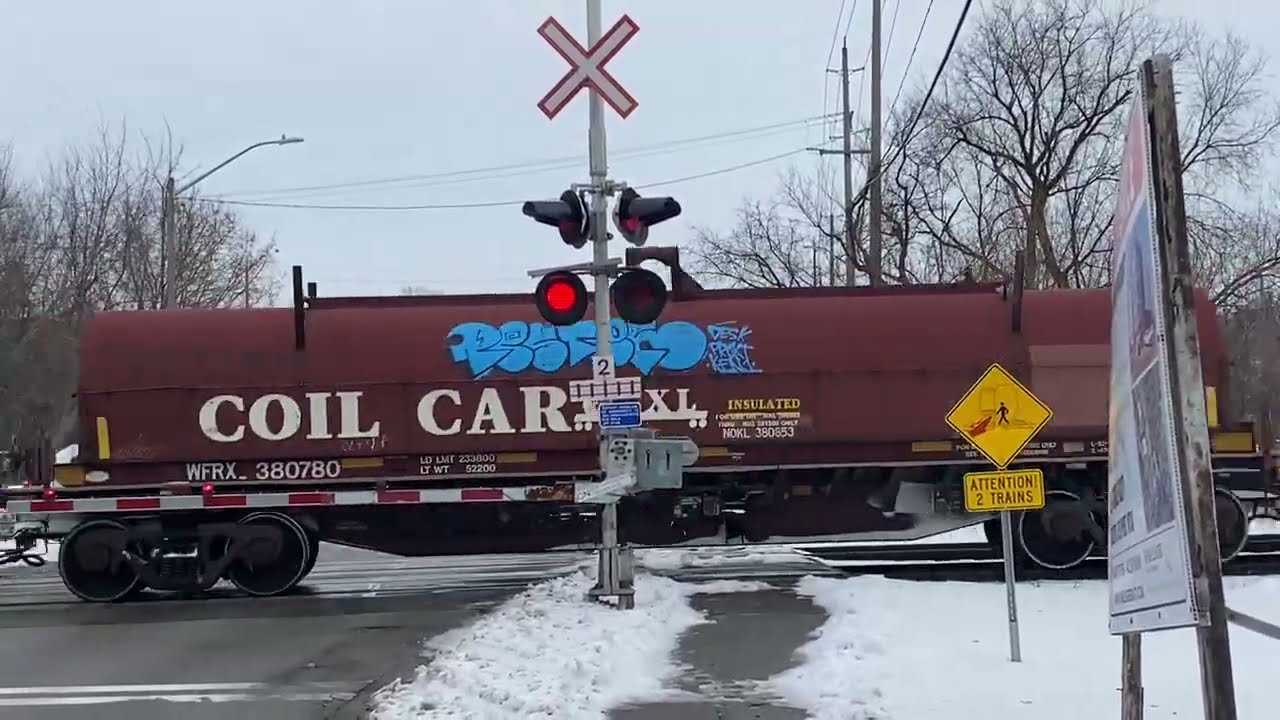 (CN M302 Detour) Railfanning at Crosby Avenue in Richmond Hill