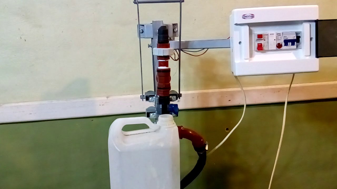 Envasadora dosificadora de líquidos y semi viscosos (Productos de limpieza)