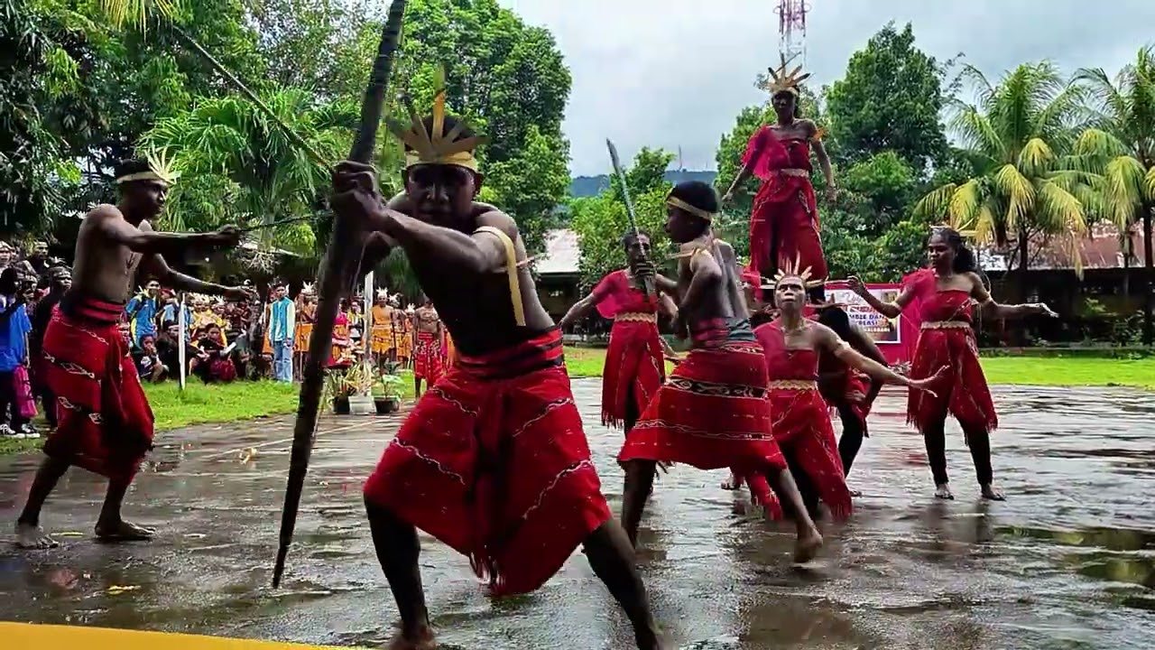 TARI KREASI SISWA SMAS KRISTEN 1 KALABAHI KELAS XII F 3A Kelompok 1. UJIAN PRAKTEK SENI BUDAYA. 