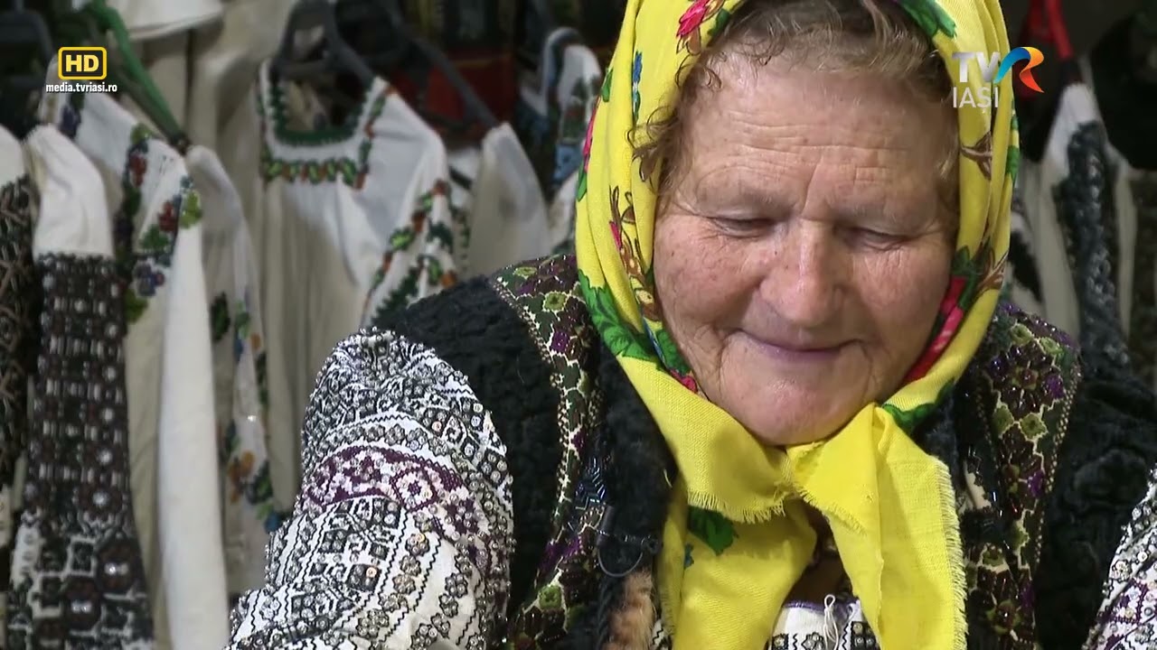 Satul meu  - De la frunzele unui stejar milenar, la florile de pe mâneca iei