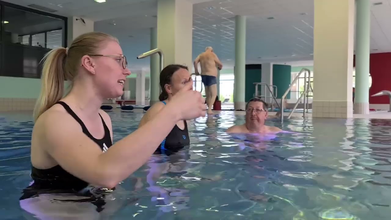 Schwimmen lernen mit der Rodinger Wasserwacht