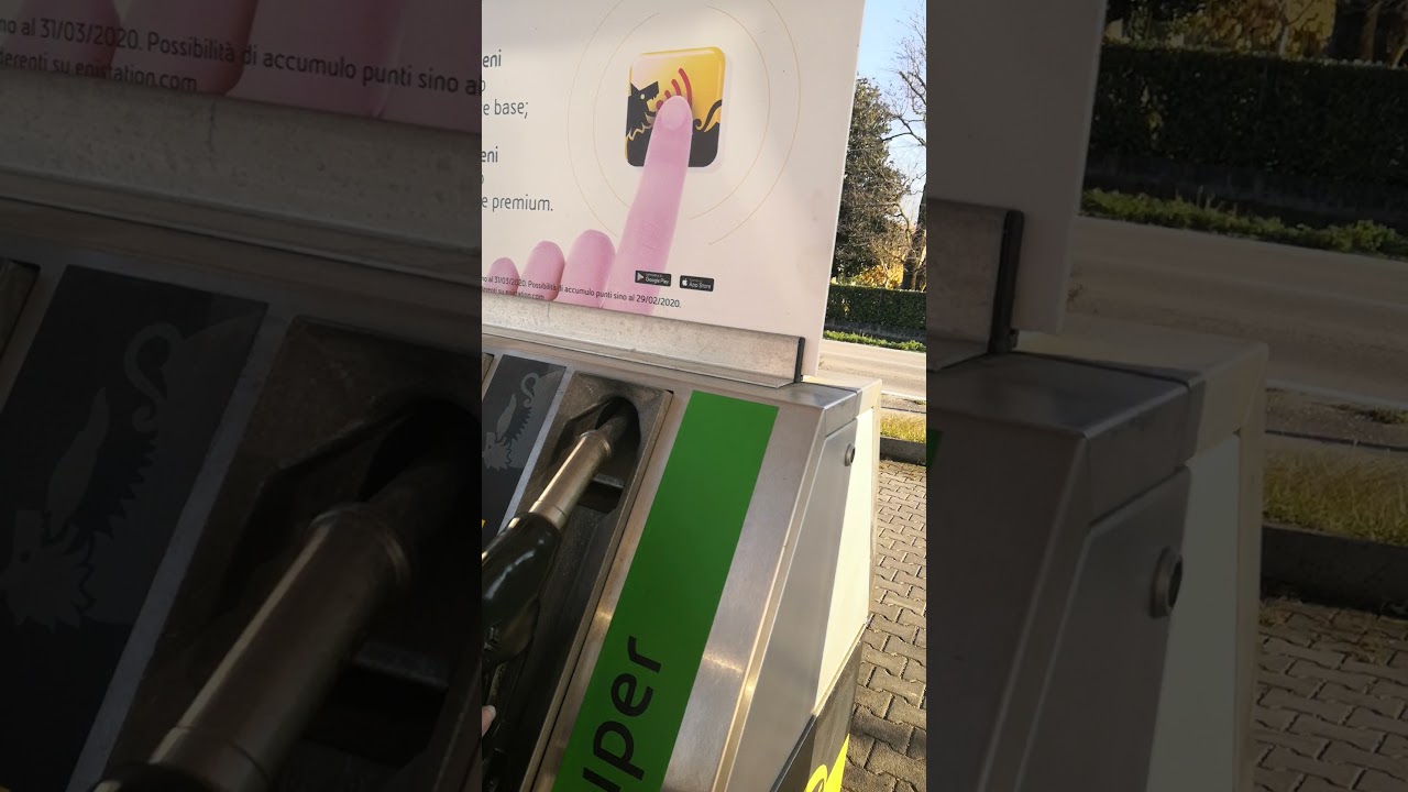 how to get gas in Italy at gas station.