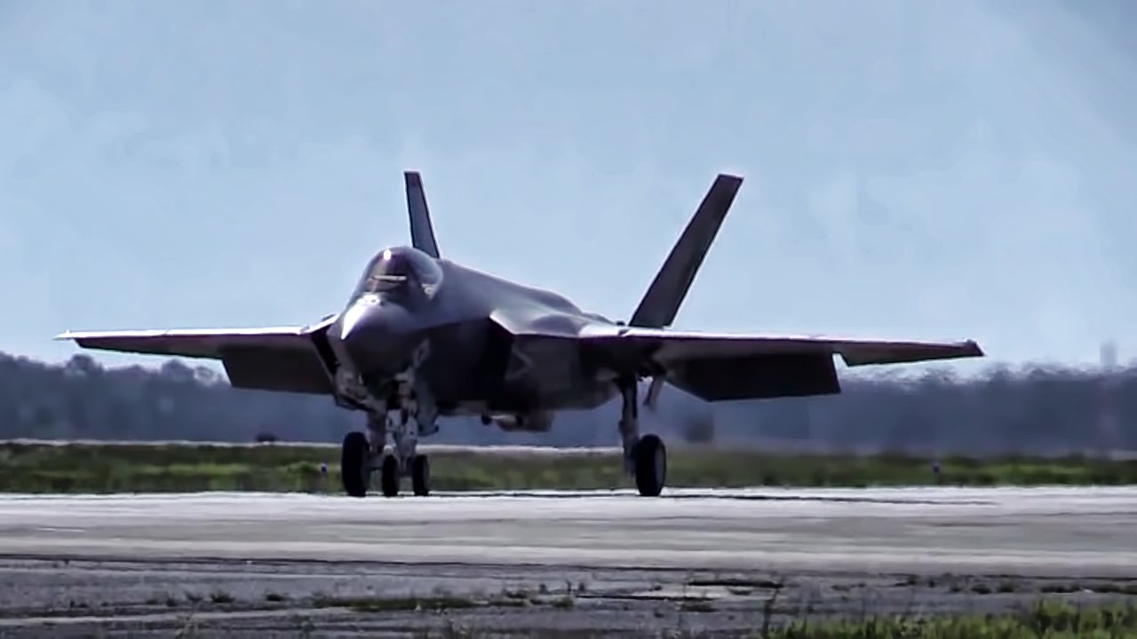 F-35 Aircraft Takeoff & Land At Eglin AFB