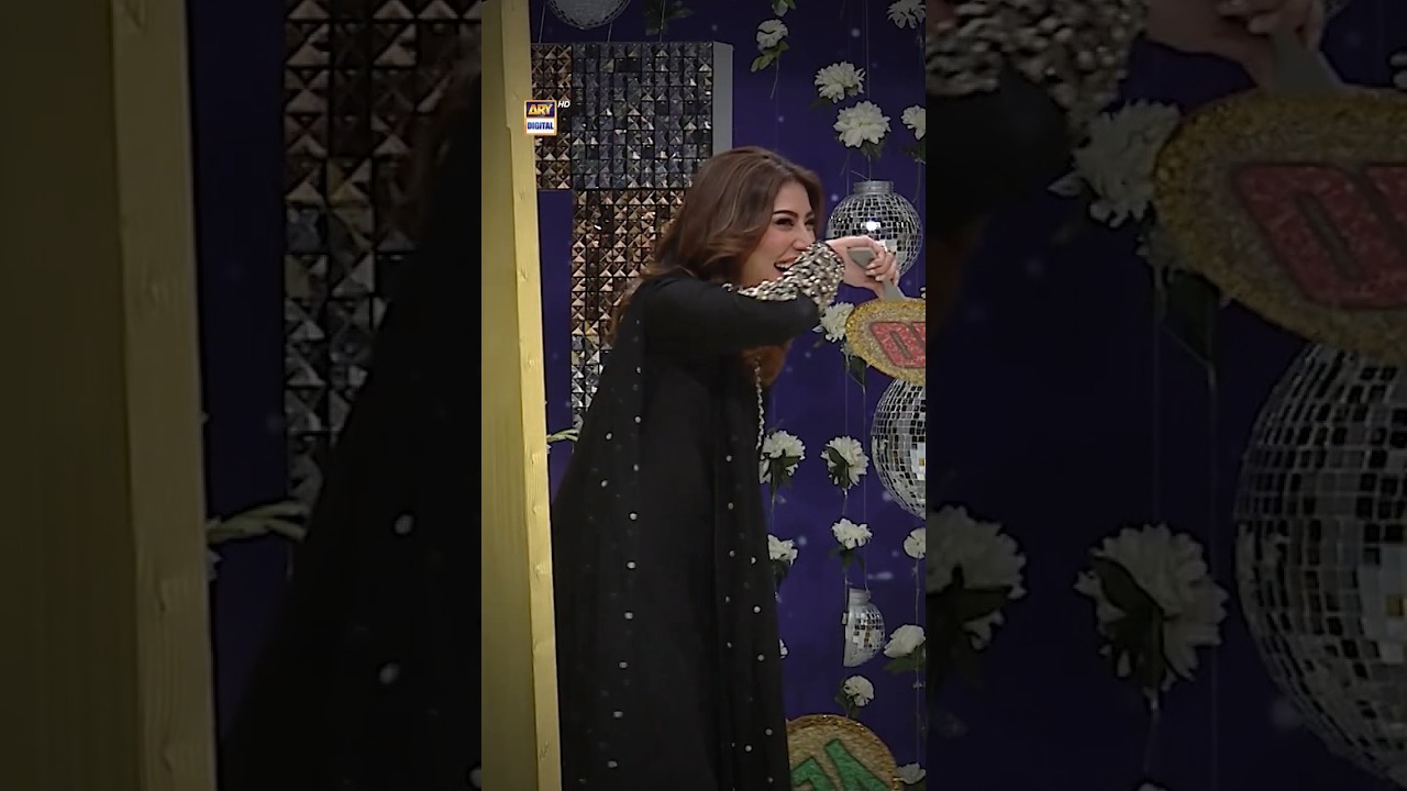 Mehwish Dieting ke waqt Nihari khaegi? 🤣 #mehwishhayat #sonyahussn #nidayasir #Shorts