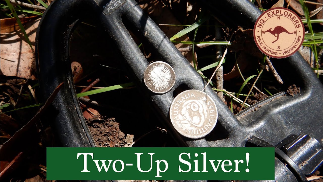 Metal Detecting a 1950s Two-Up School. Garrett Apex.