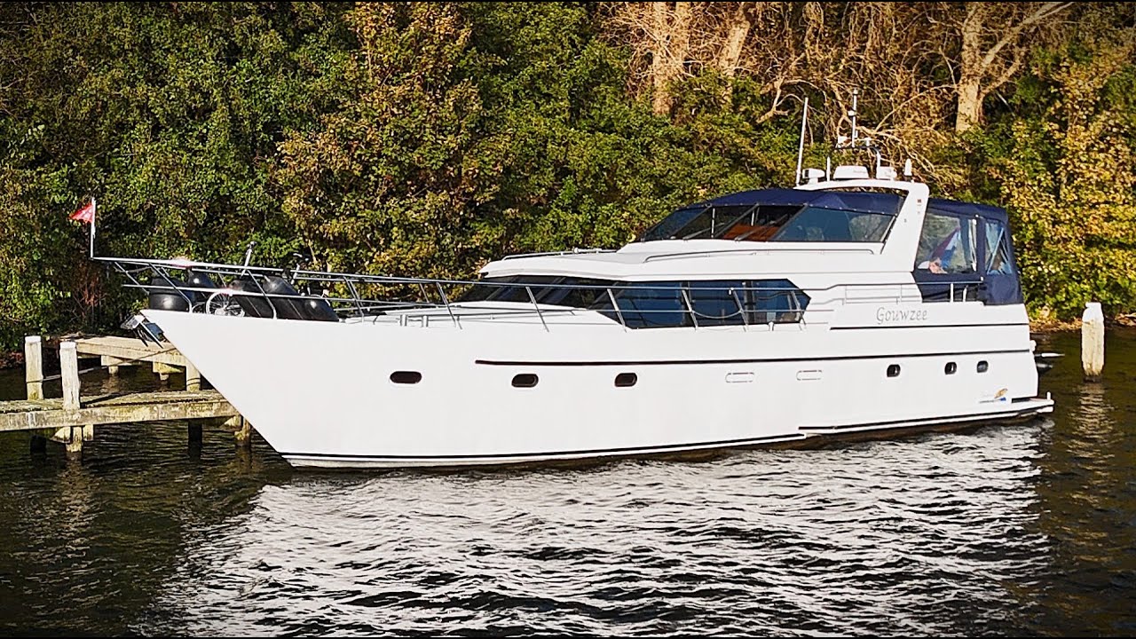 Bij Sleeuwijk OF Elburg Yachting boot gekocht?!