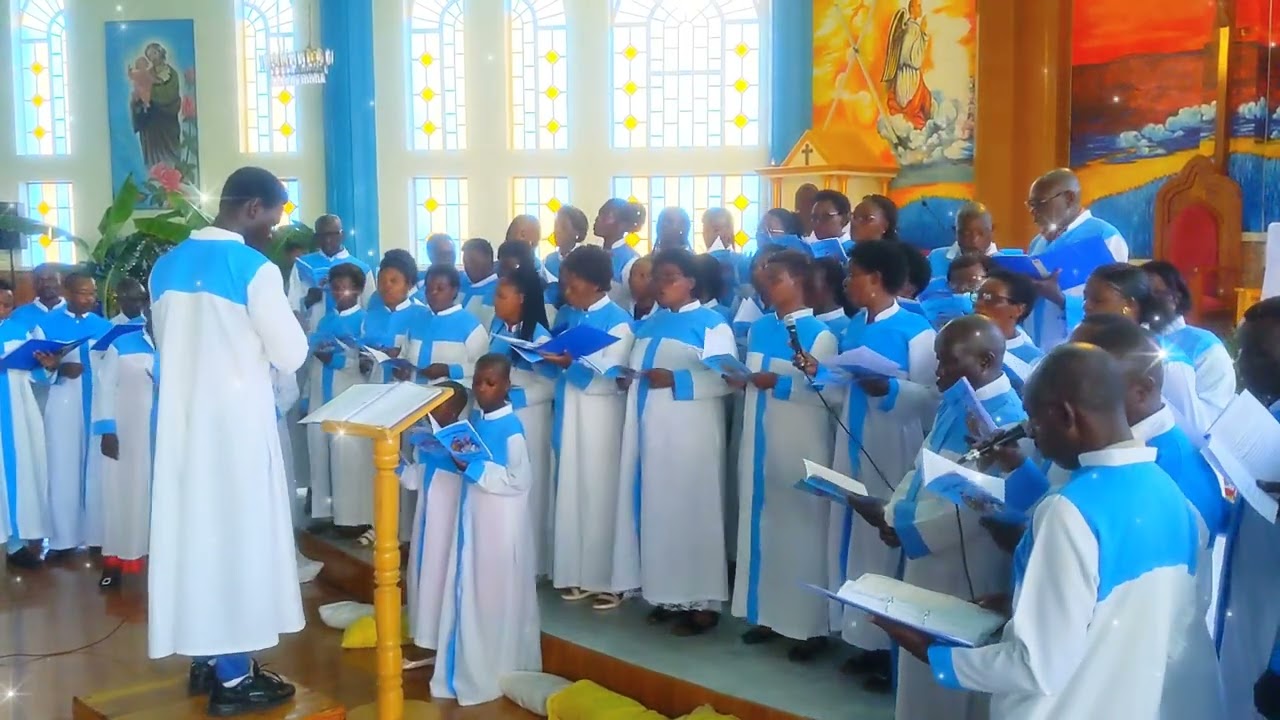 Puer Natus Performed By Chorale Sancta Maria