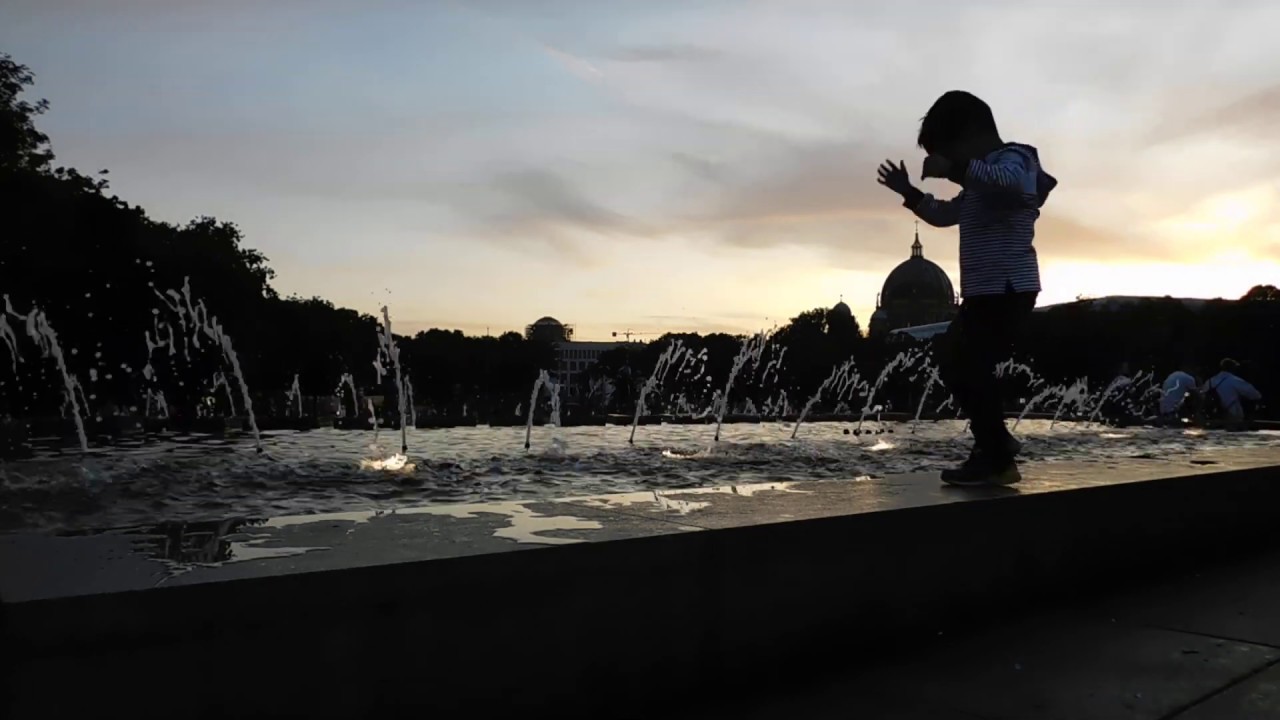 Wasserspiele Wasserkaskaden am Fernsehturm Berlin