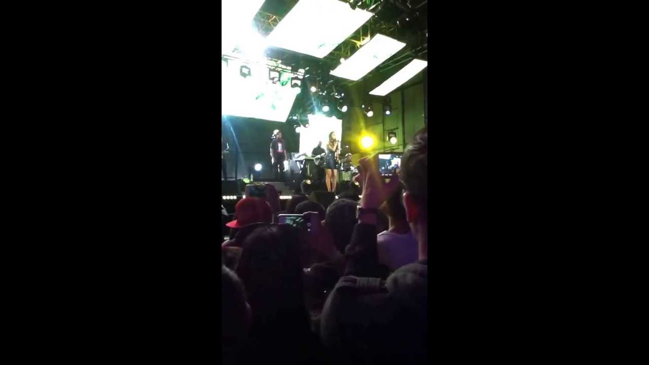 Jimmy Kimmel Live: Ariana Grande singing Honeymoon Avenue :)