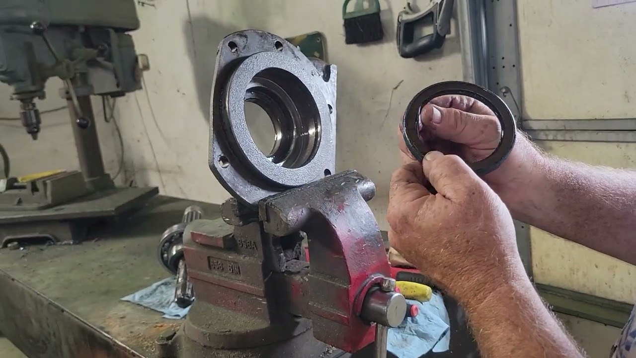 John Deere 4020 - 4455 PTO seal replacement Dennis Dueck @dennisdueck3303