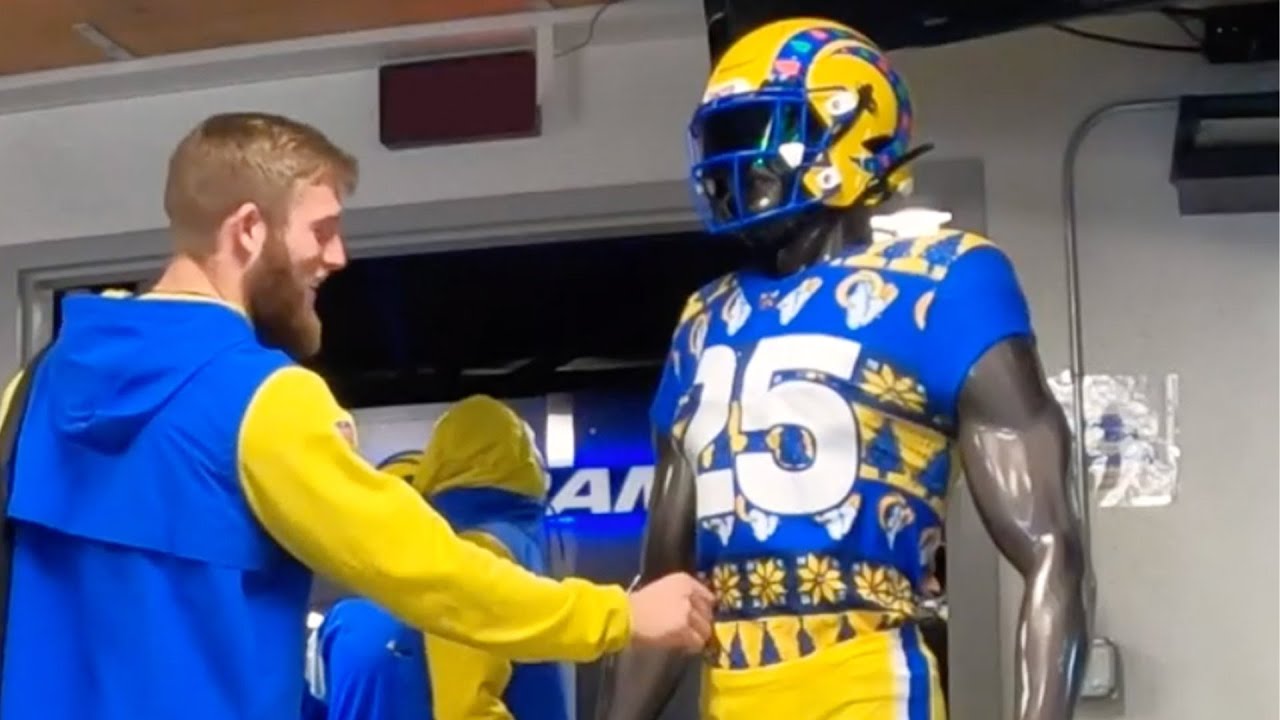 Nick Scott pranks his teammates for Rams' Christmas Day game with 