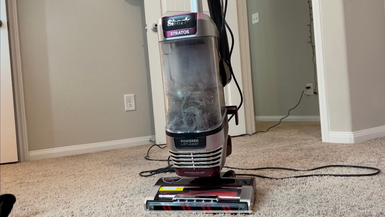 Shark Stratos AZ3000 Unboxing and Vacuuming