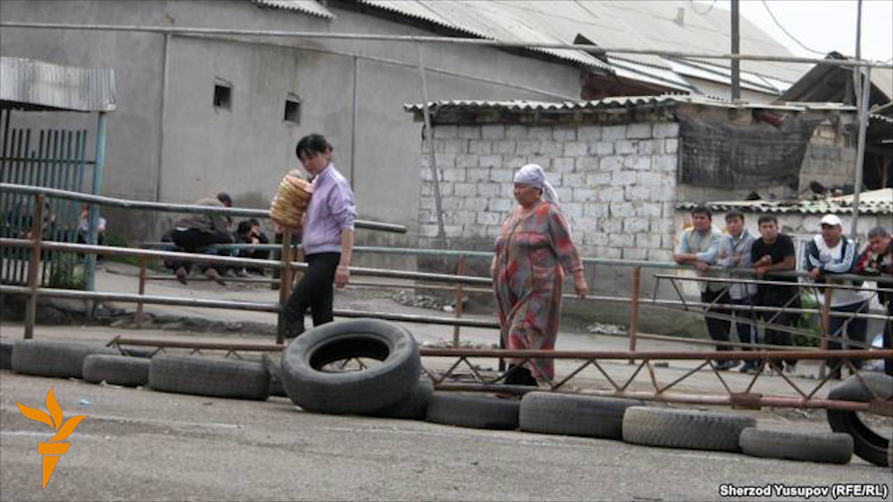 Ўш-2010: Аввал нафратга йўлиқиб, кейин раҳмат эшитган ёрдамсеварлар