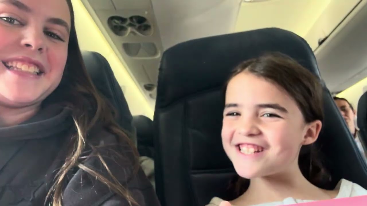 TRAVEL VLOG | on the way to DISNEY!!|
