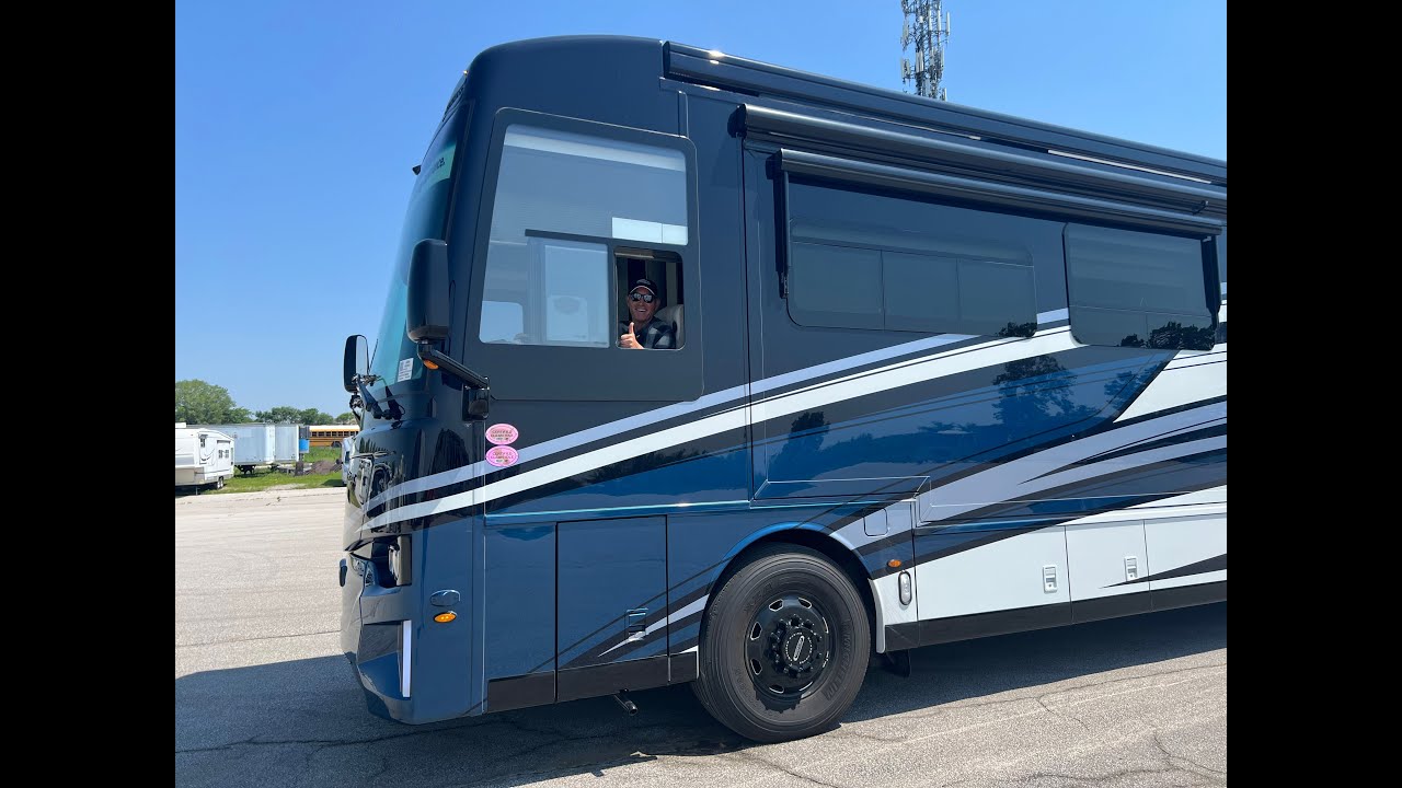 2026 Newmar Dutch Star 4369 (17N253043)