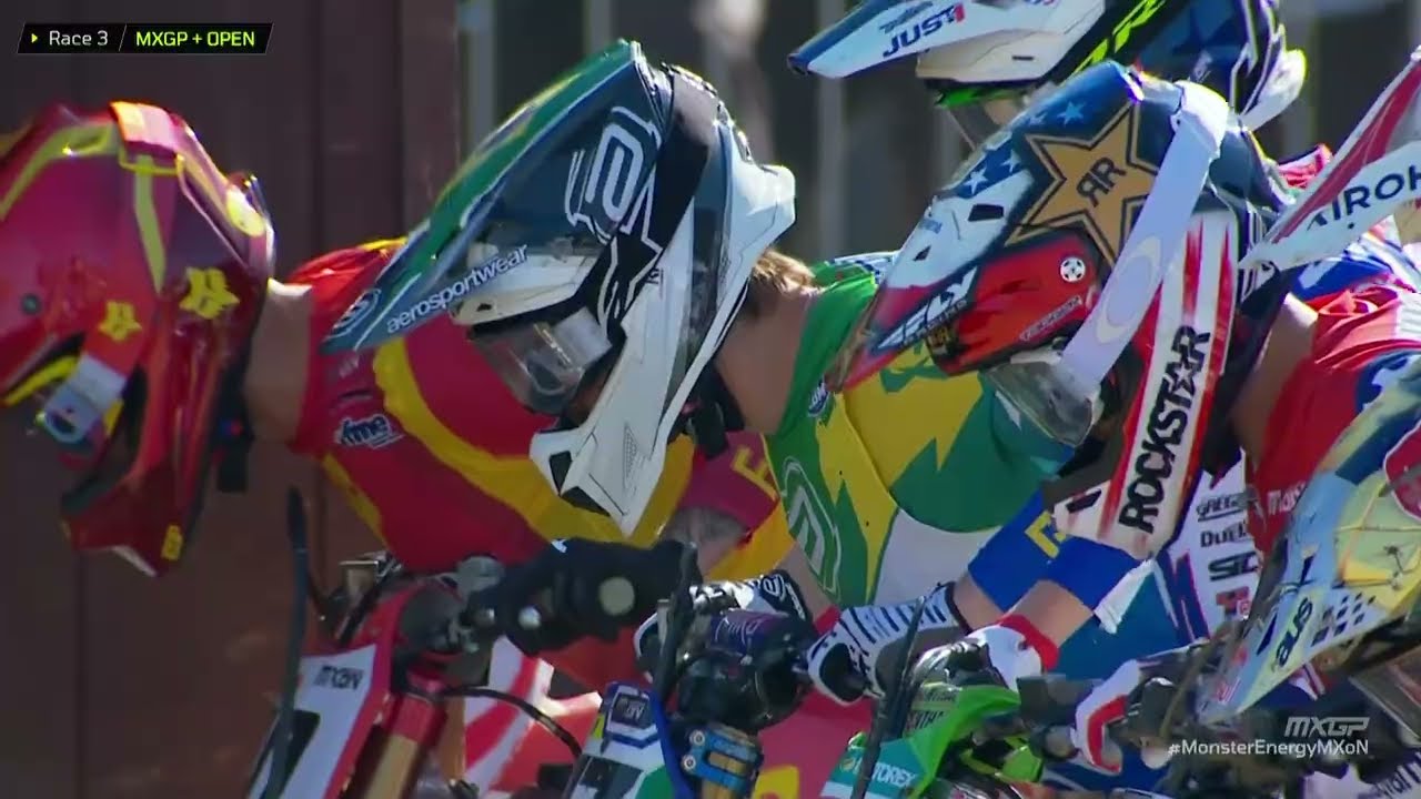 Here we go for MXoN Race 3, Shimoda to the lead in corner 1! #MonsterEnergyMXoN