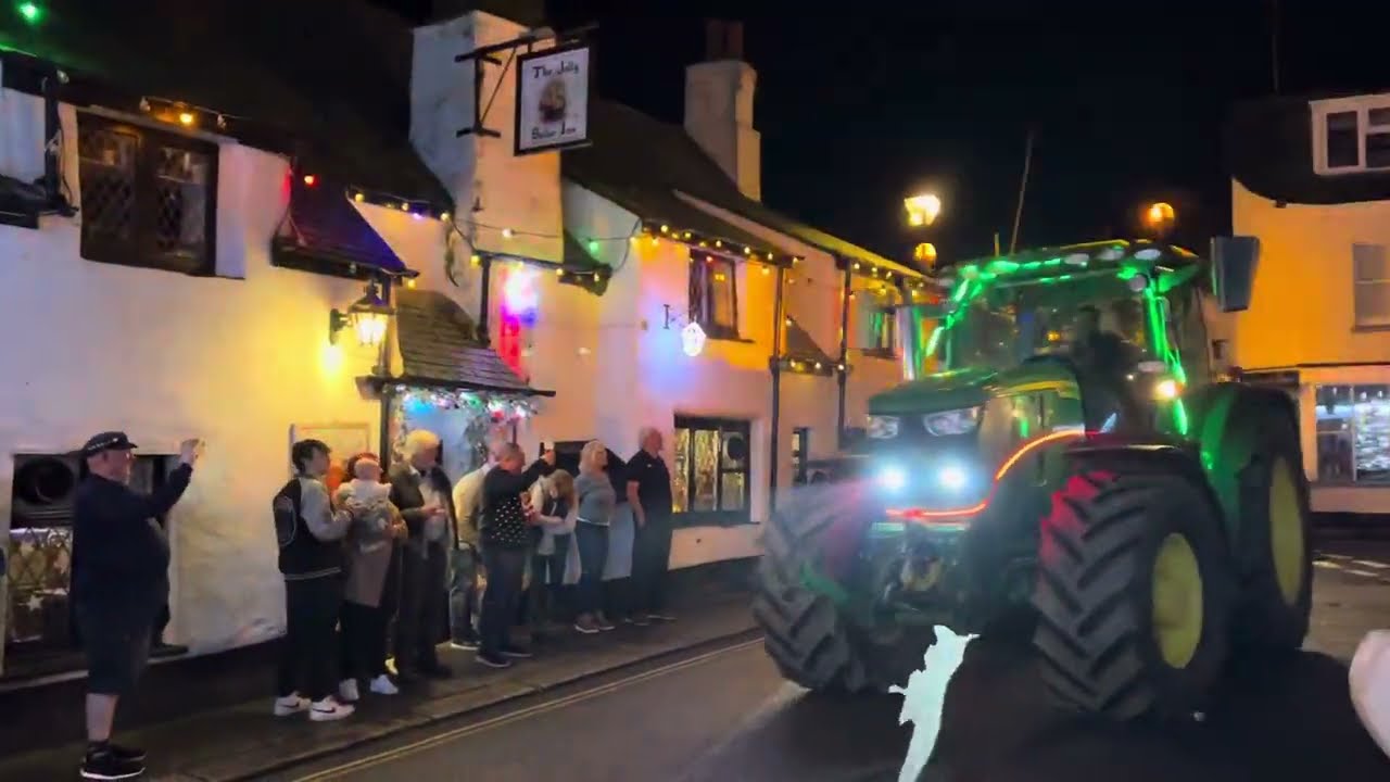 Tractors Xmas Looe