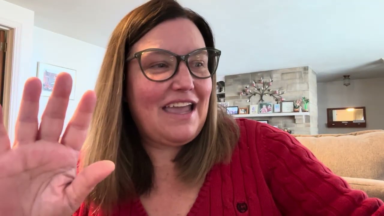 Flosstube 7: Valentine’s Day & A Mini Finish