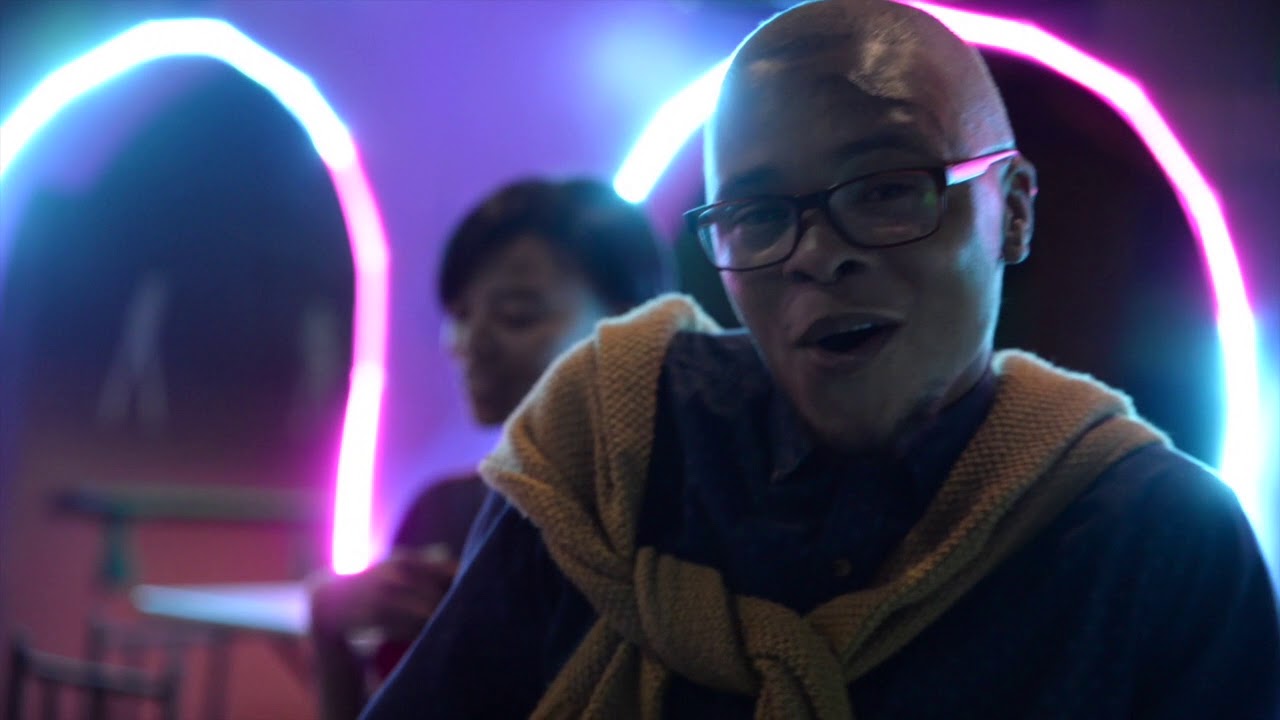 MA EK WIL N VILLA WEES_OFFICIAL MUSIC VIDEO