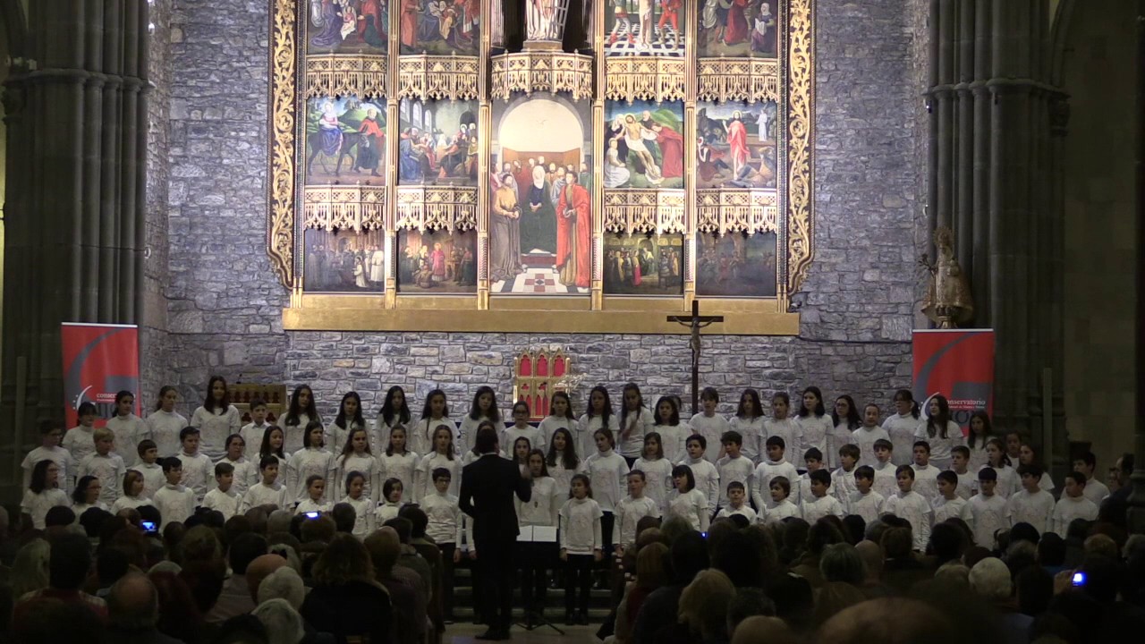 Gloria in excelsis de J. Althouse por los Coros del Consevatorio de Gijón
