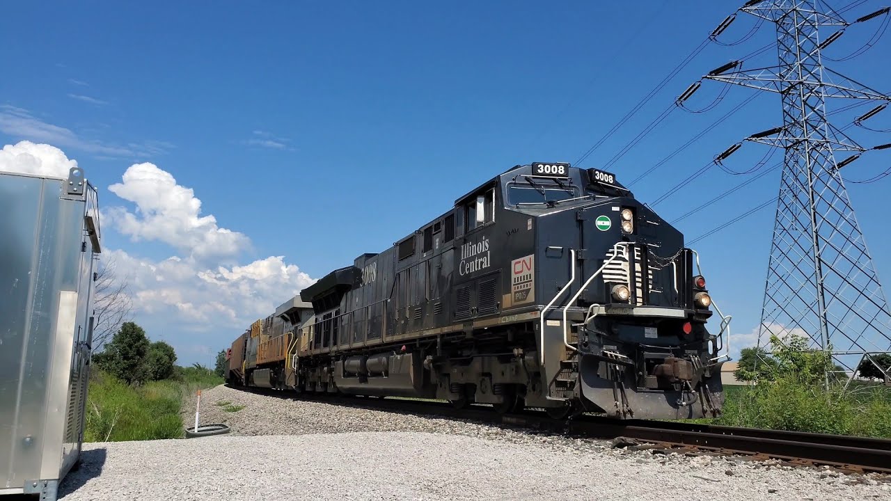 Canadian National 3008. The Illinois Central Heritage Unit!
