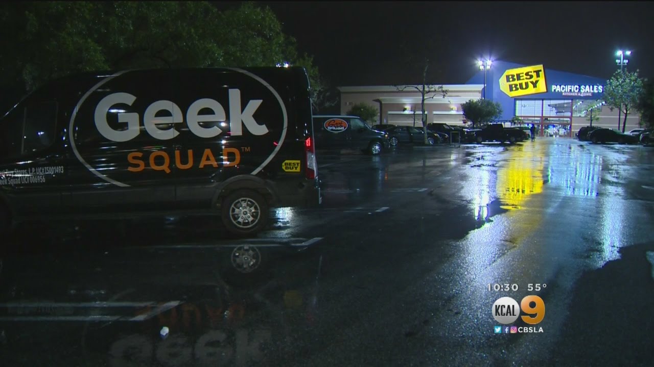 Is Best Buy's Geek Squad Too Chummy With FBI?